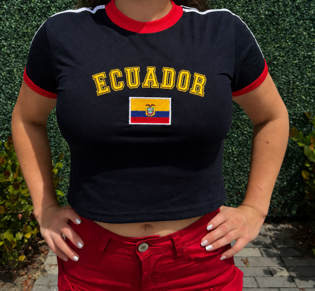 Camiseta Bordada- Ecuador