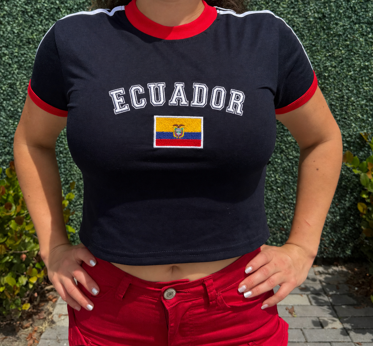 Camiseta Bordada- Ecuador